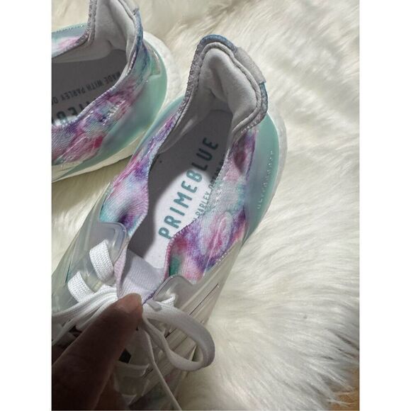 Adidas NWT women ultra boost 21 tie dye running shoes 8 1/2 - Picture 3 of 8